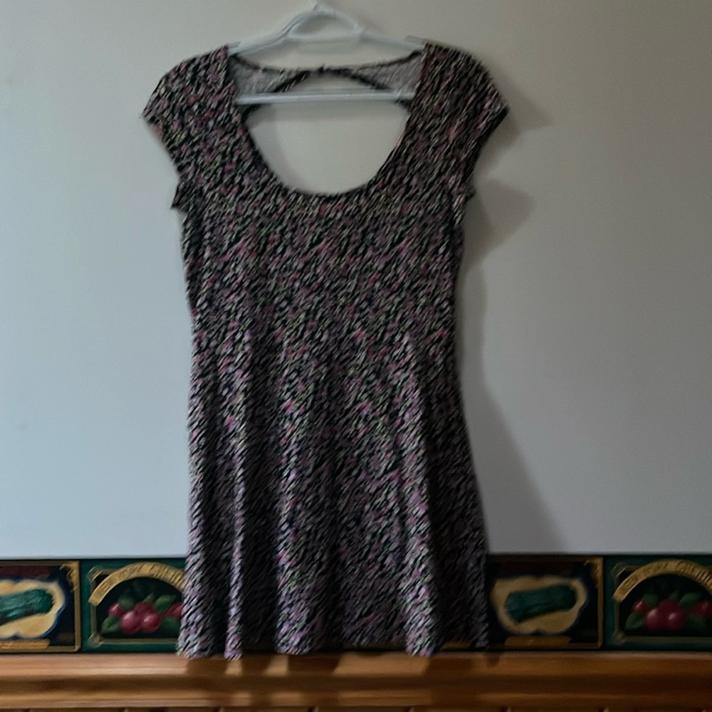 Women’s Floral Semi-opened Back Dress